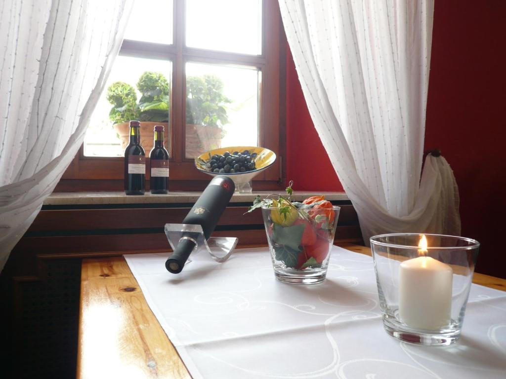 Weingasthof Zum Weissen Ross Osthofen Bilik gambar
